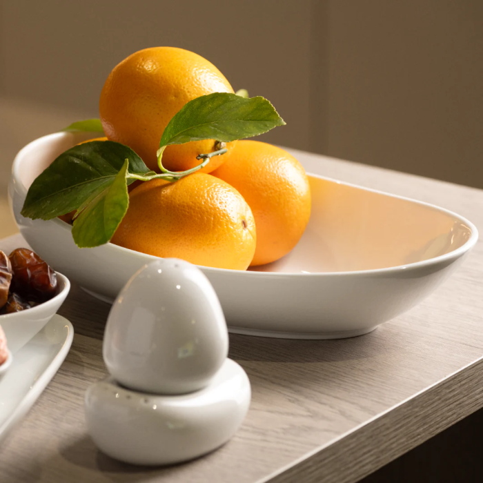 OMADA - Irregular Oval Plate 29.8cm White