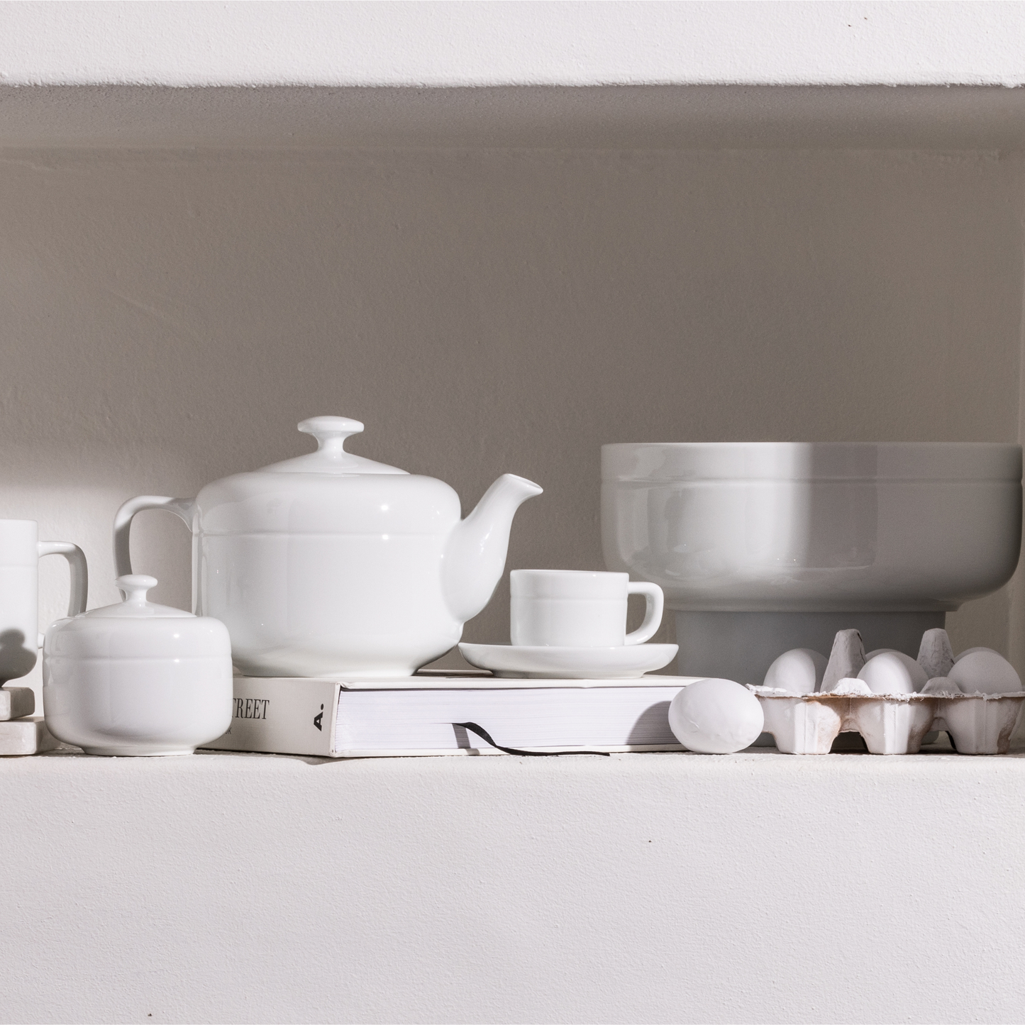 OMADA - Linea White Espresso Cup & Saucer Set of 4