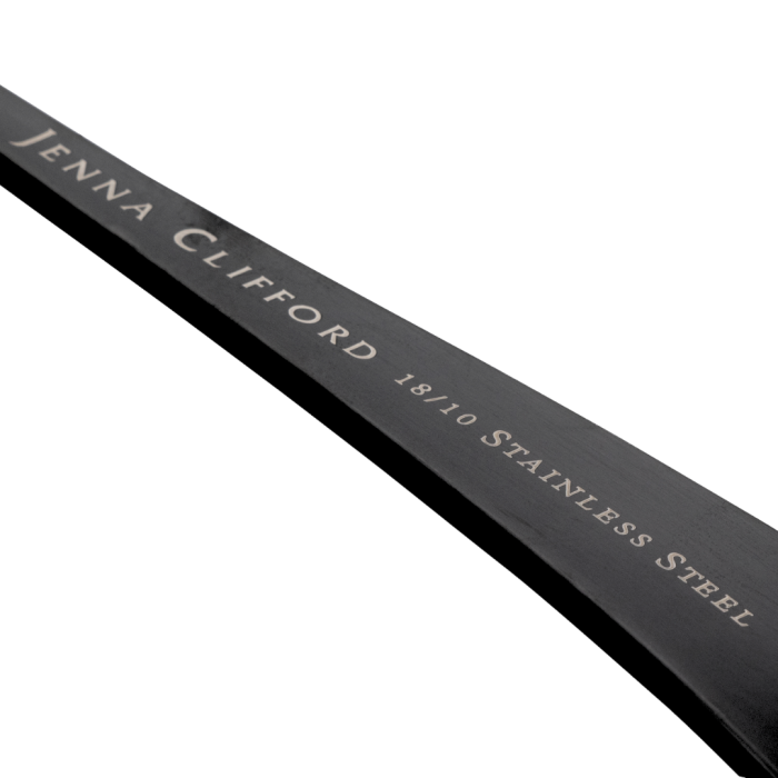 JENNA CLIFFORD – Modera 16-Piece Cutlery Set - Black