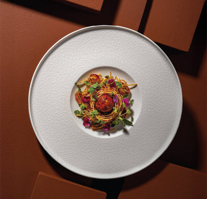 Ariane Crackle tableware lifestyle setting 2