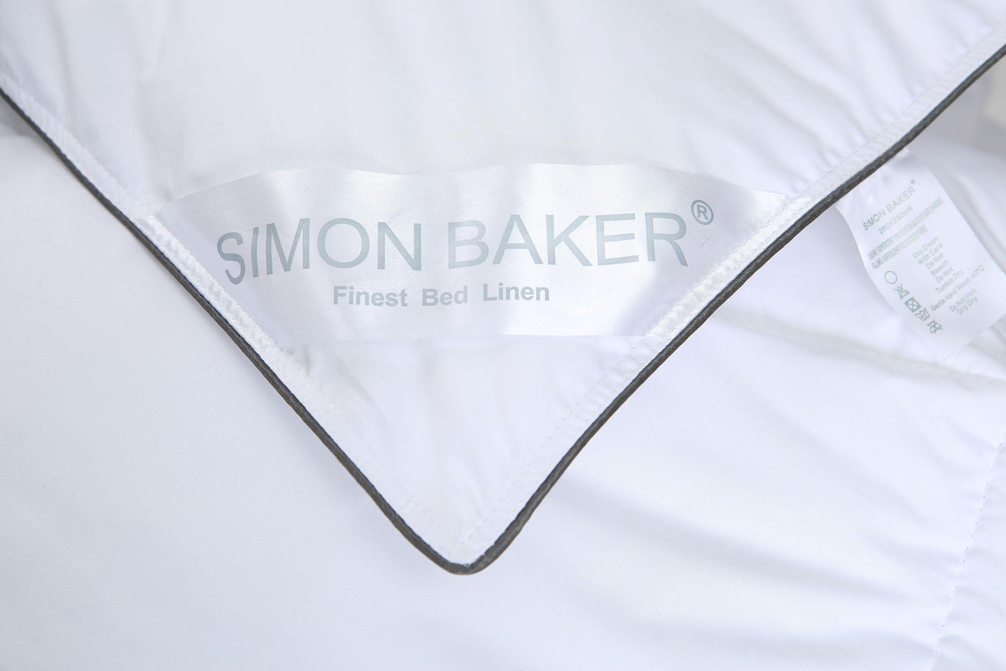 Simon Baker | Microfibre Duvet Inners - King
