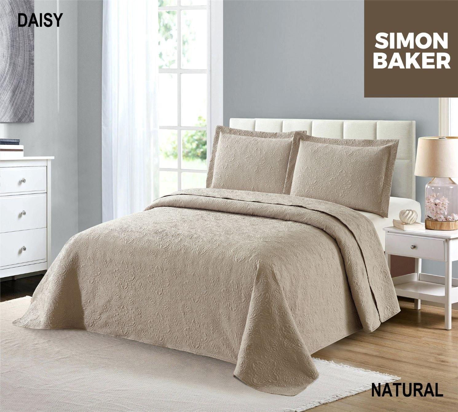 Simon Baker | Daisy Bedspread Natural (Various Sizes)