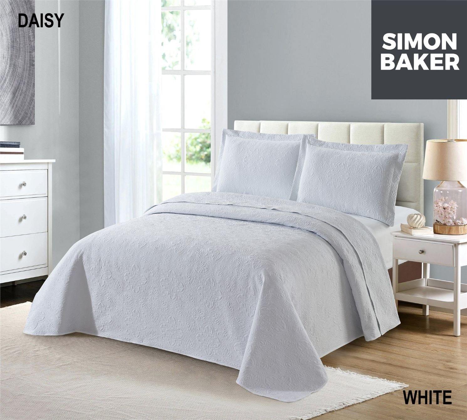 Simon Baker | Daisy Bedspread White (Various Sizes)